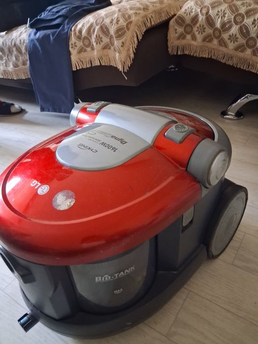 Продам пылесос LG