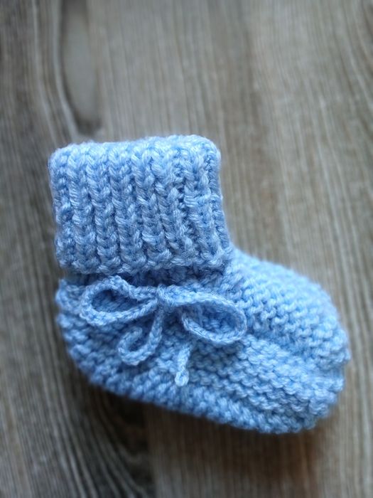 Пинетки малышам. Ручная работа.