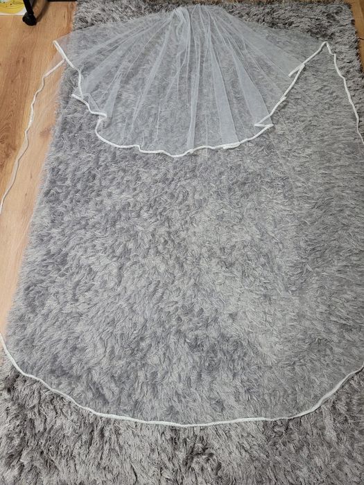 Voal de mireasa nou fără pieptan