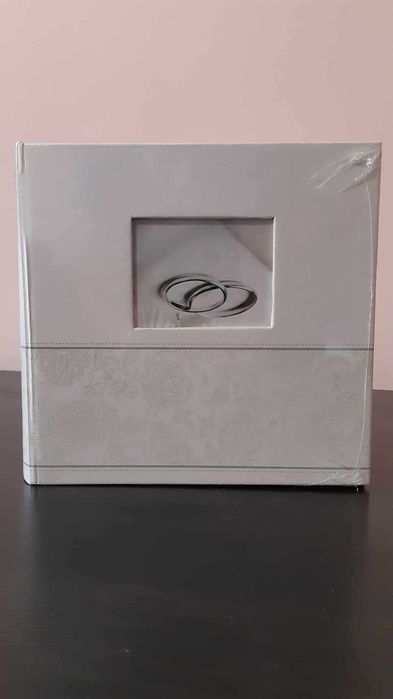 Луксозен кожен сватбен албум