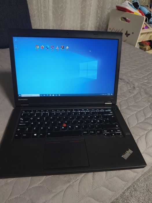 Laptop gaming Lenovo i5 Ram 16Gb ssd 256 video 4Gb win 10 ROBLOX GTA