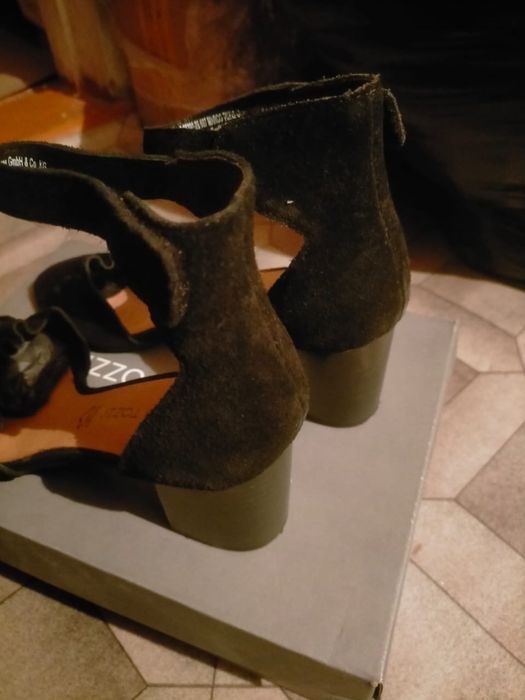 Продам туфли (40 размер)