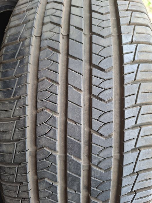 Продам шины 235/55/18 китай