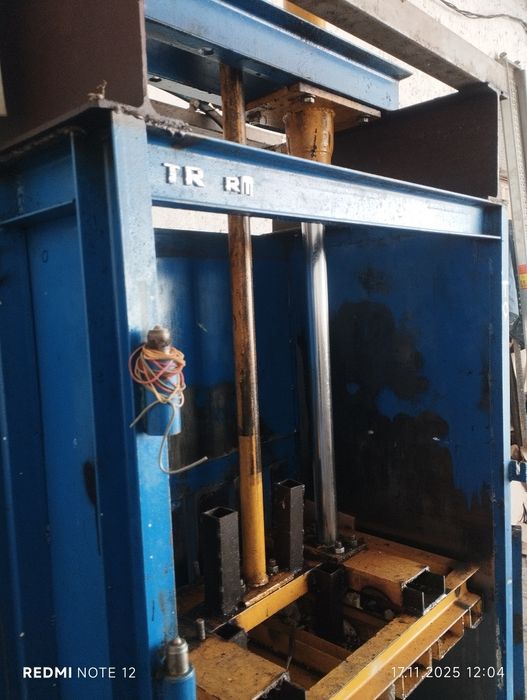 Пресс станок почти новый