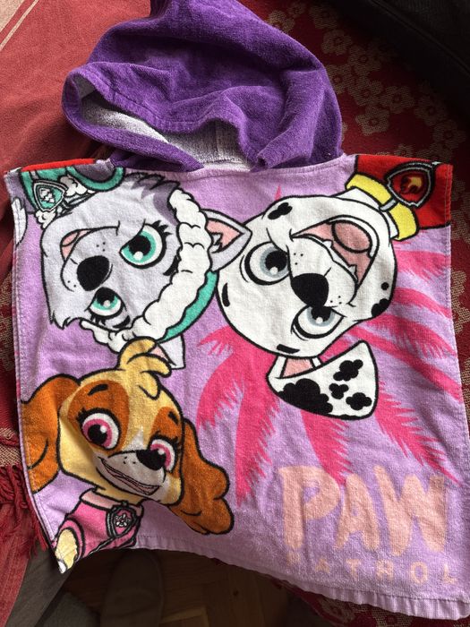 Дрехи и играчки „Пав Патрол“ – използвани, запазени и обичани