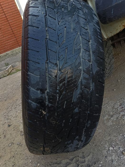 Шины контенинталь на Ленд Крузер 200 б.у