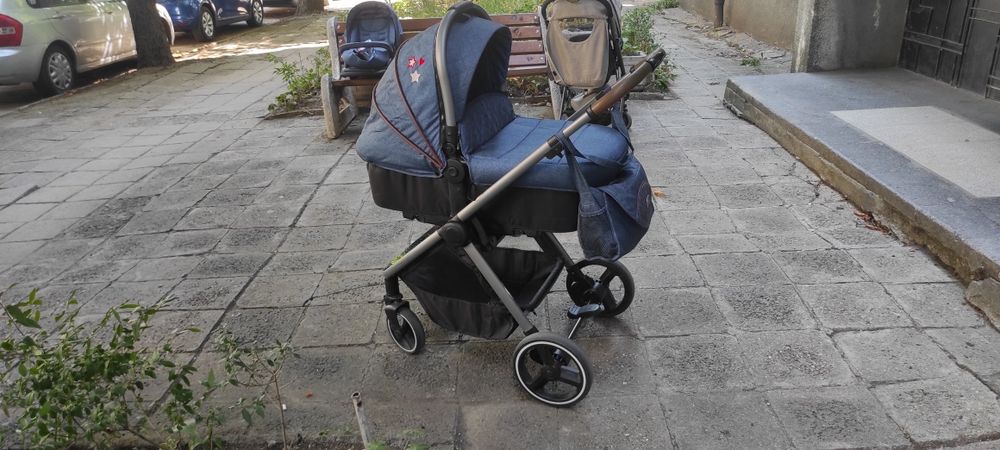 Бебешка количка 3 в 1