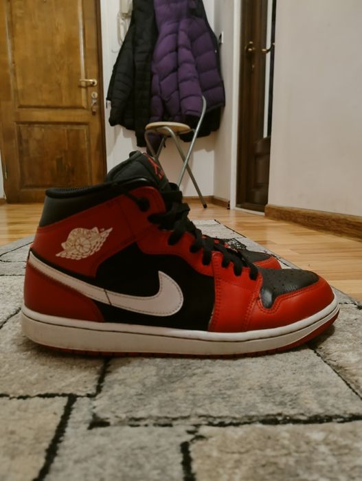 Jordan 1 mid originali