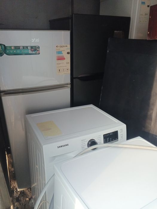 Автомат кир мошина сотилади