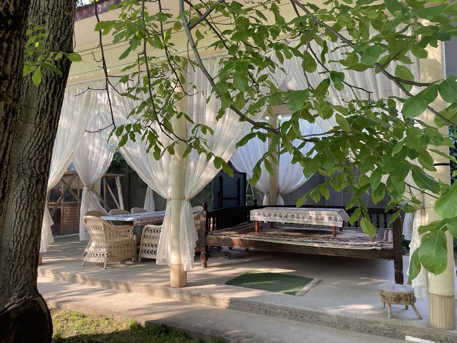 Dacha oq tosh oilaviy (quyoshga yaqin)