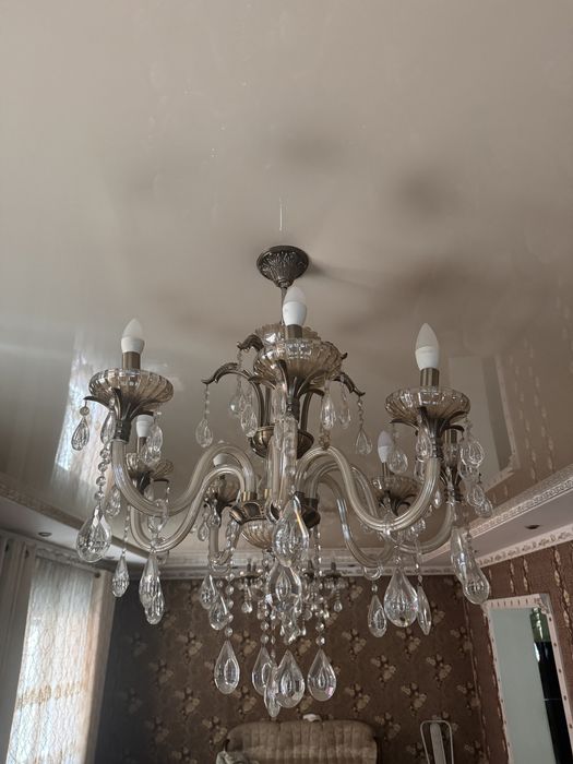 Люстра в Гостинную