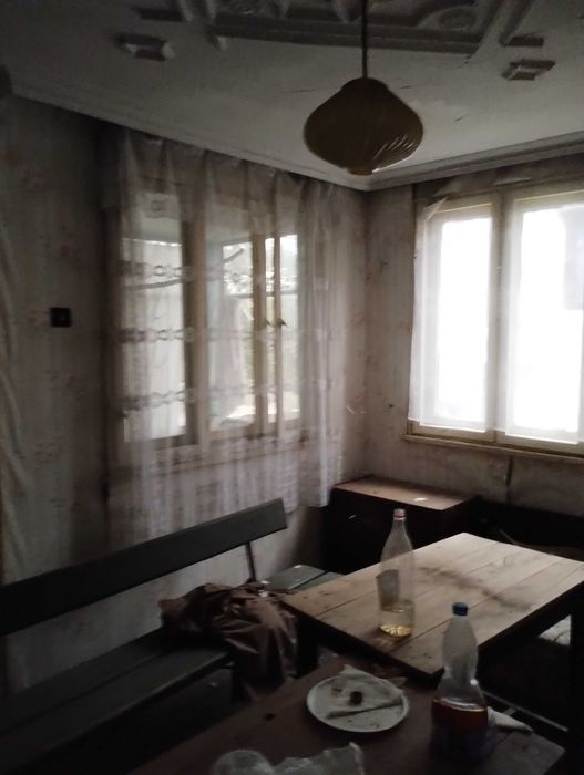 Къща в с. Страхилово и Нова Върбока