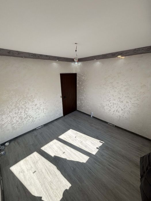 Продава се Тристаен апартамент в Казанлък - 69 кв.м за 584 €/кв.м - Снимка #8