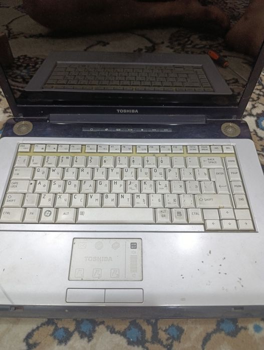 Нет бук и ноутбук acer. Toshiba