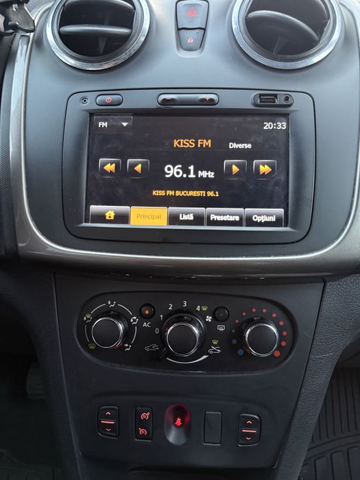 Dacia Sandero STEPWAY / 0.9 + GPL / 90CAi / Navigație / Pilot automat / Aer conditionat functional