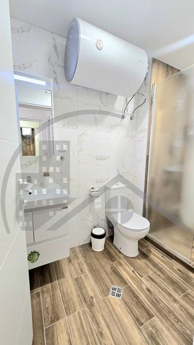 Дава се под наем Тристаен апартамент в Варна, Победа - 105 кв.м за 816 € - Снимка #7