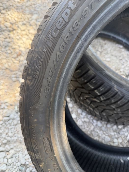 245/40 R18 2броя зимни гуми