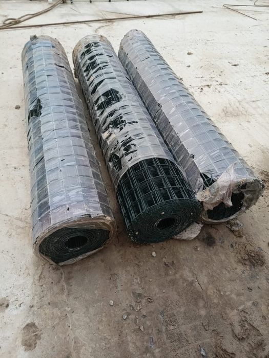 Сварная сетка новая в рулоне