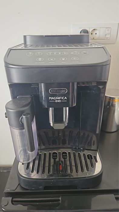 Automat cafea DE LONGHI Magnifica Evo