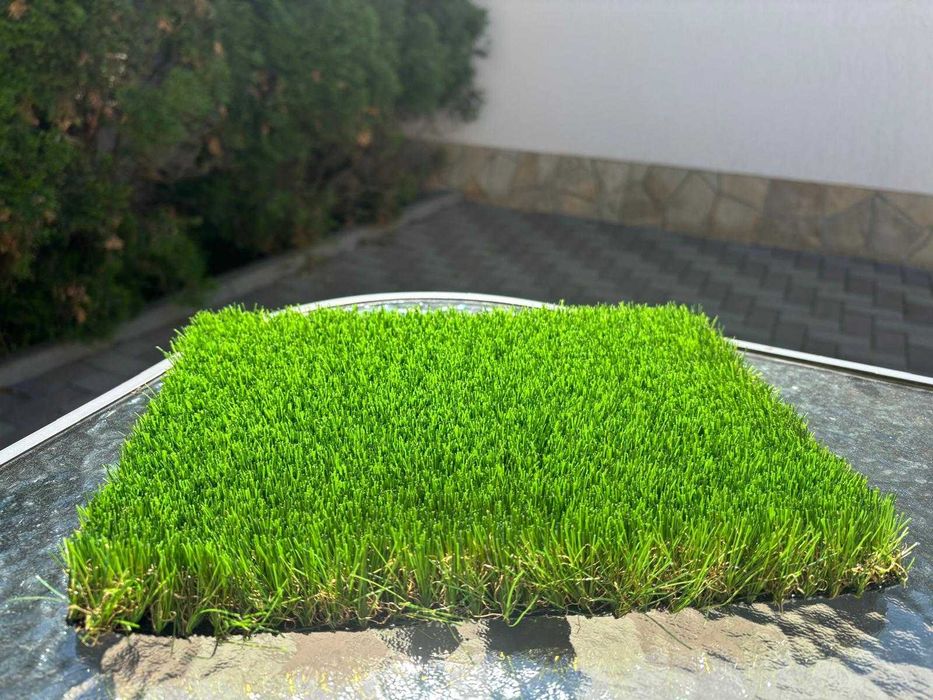 Gazon artificial decorativ SPRING, 28 mm