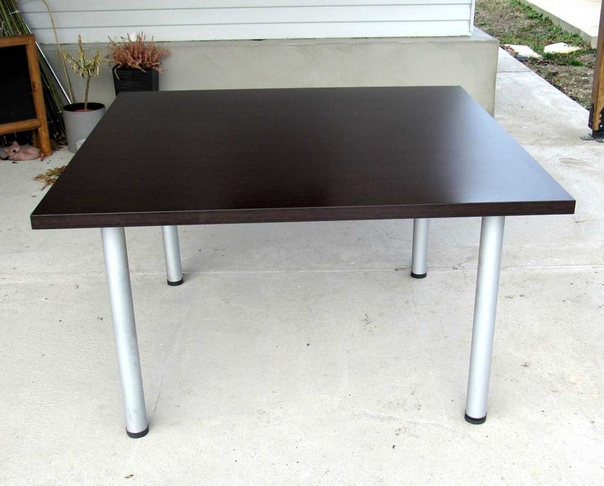 Маса бюро 130см/130см