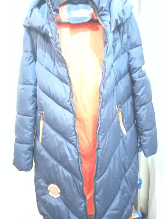 Продам  куртку, куплена за границей.