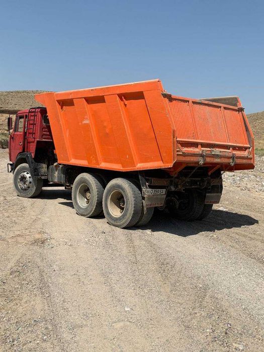 O'zi yuk ag'daruvchi KAMAZ 5511