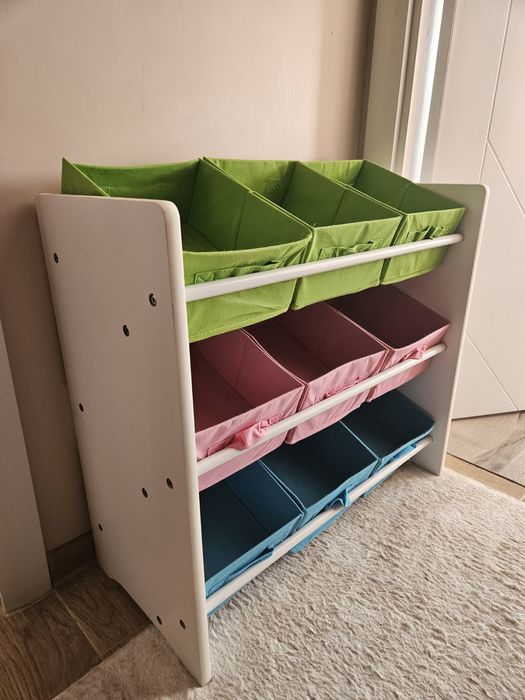 Дървена етажерка