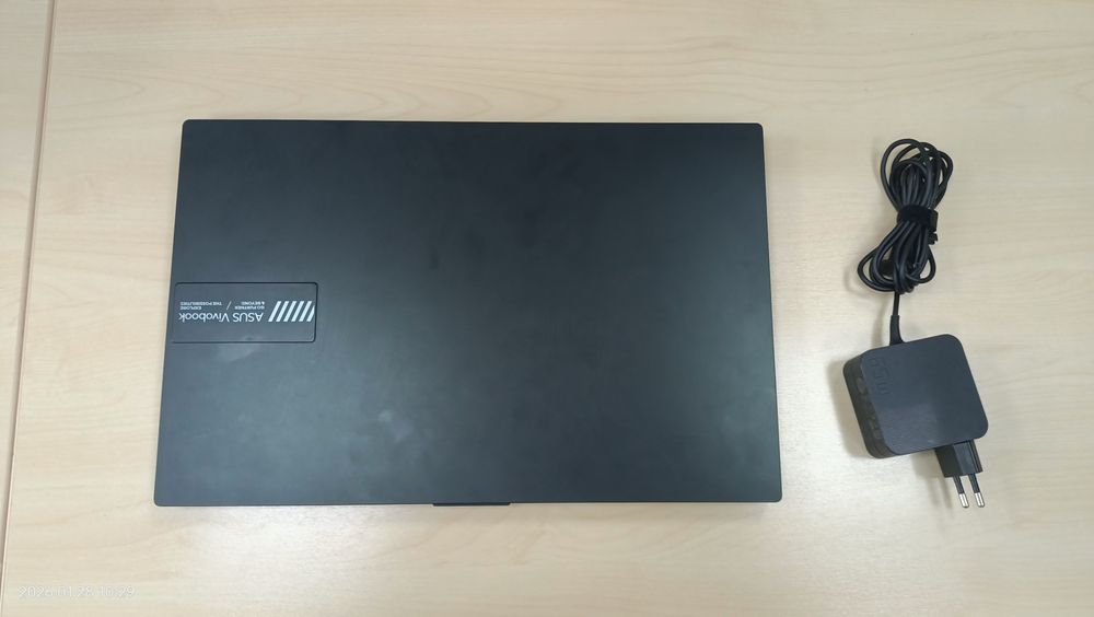 Продам ноутбук Asus Vivo book