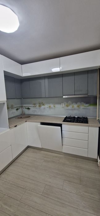 Vânzare apartament 3 camere