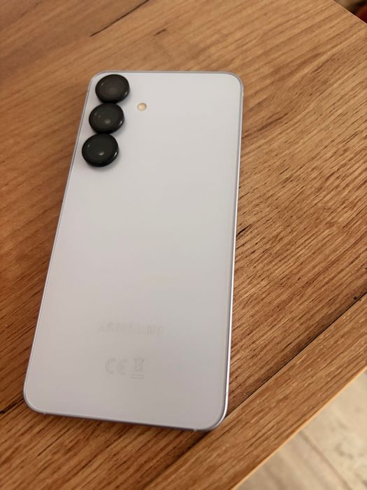 Vând Samsung S25, 5G