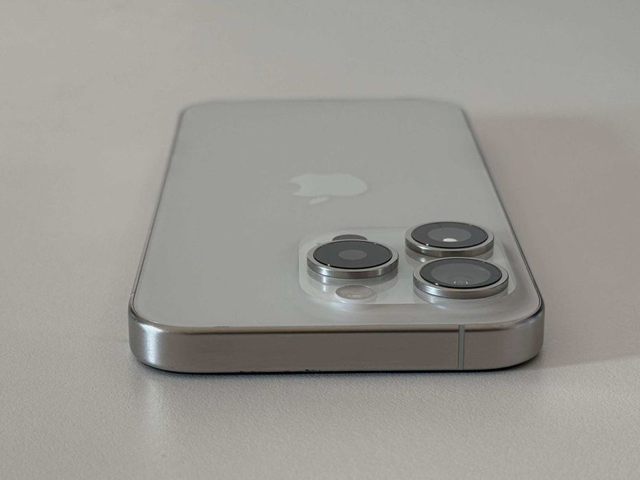 Бартер! iPhone 15 Pro White Titanium ( Бял ) 89% Батерия!