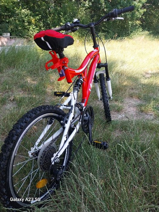 Vând bicicleta copii 20 ing