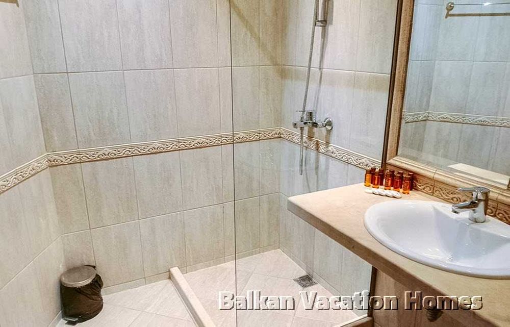 Зашеметяващ 3-стаен апартамент с гледка към морето във Varna South Bay Residence