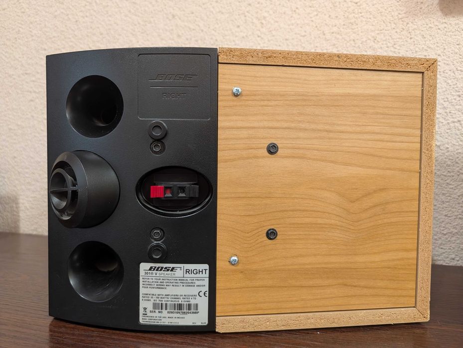 BOSE 301  Series V тонколони. В отлично състояние.