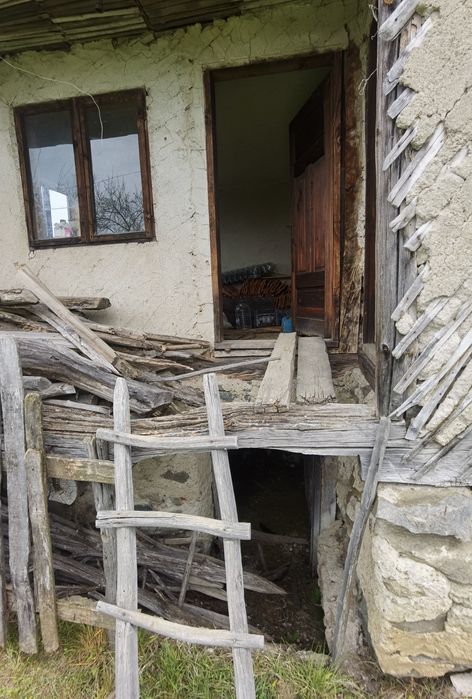2500 mp - zona Arges, comuna Berevoiesti -sat Otelu