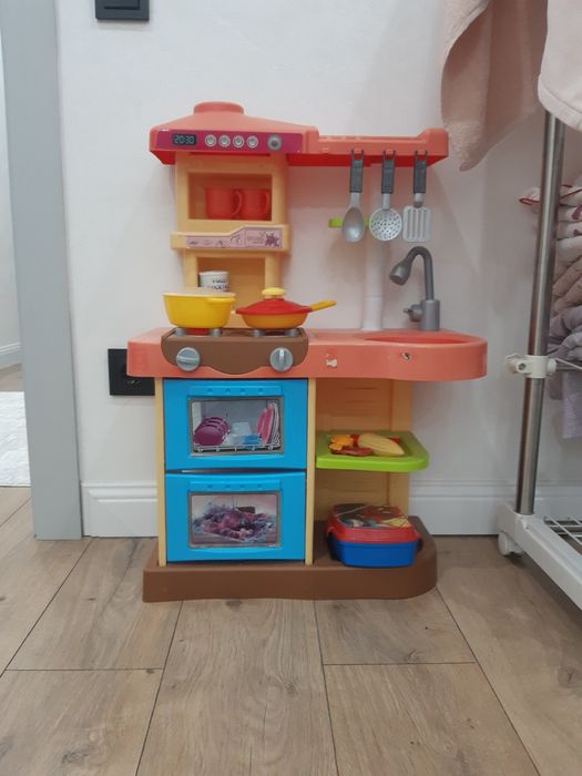 Игрушечная кухня б/у