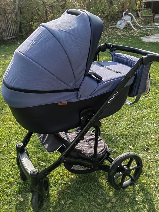 Коляска Pituso Confort