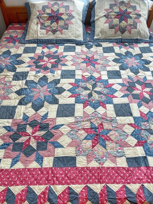 Покривка за спалня и калъфки