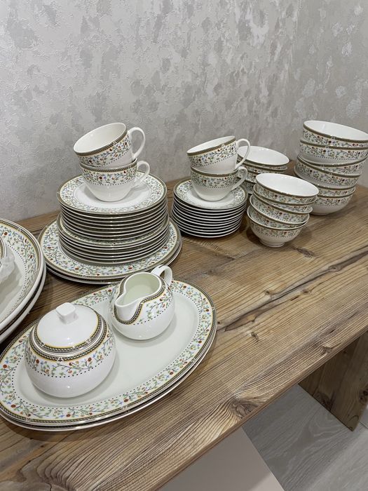 продается чайный сервис на 12 персон