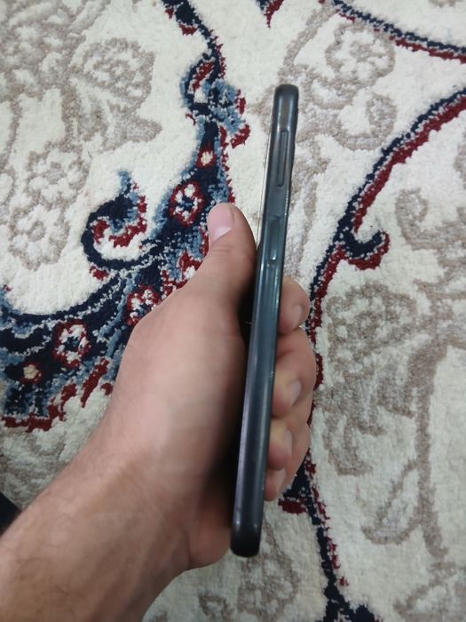 Samsung a 24 xolati yaxshi