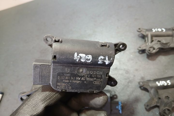 Motoras clapeta aeroterma 0132801341 1K0907511B 0132801341 1K0907511B