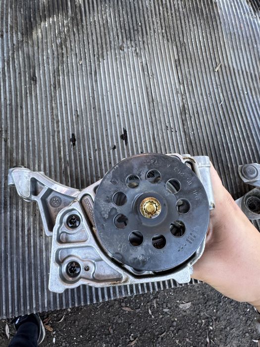 Маслена помпа за 1.6 Tdi и 2.0Tdi VW AUDİ Skoda Seat