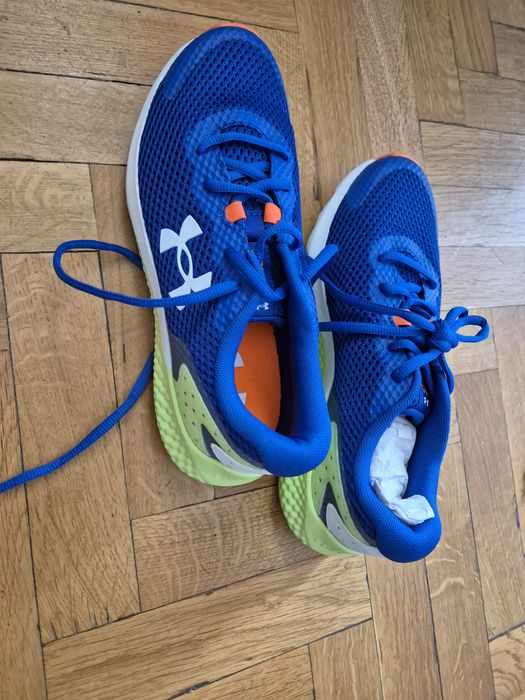 Дамски маратонки UA