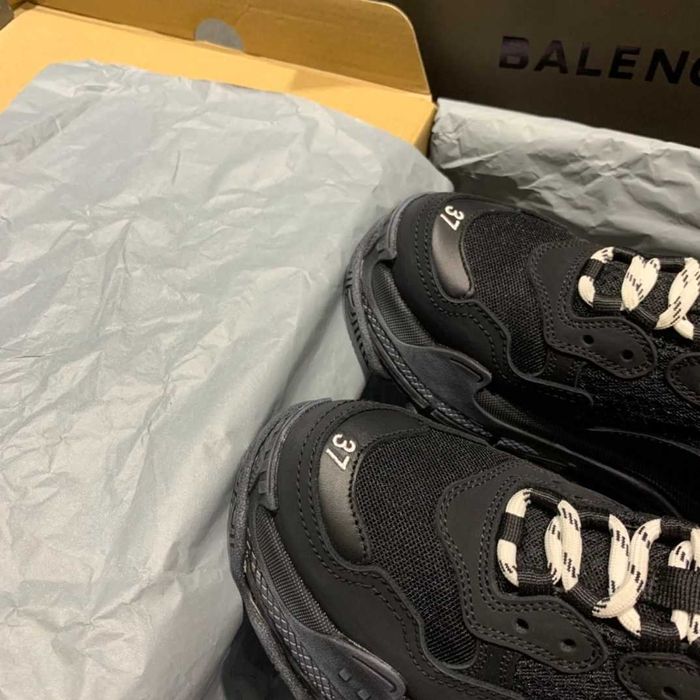 Adidasi Balenciaga Triple S Premium