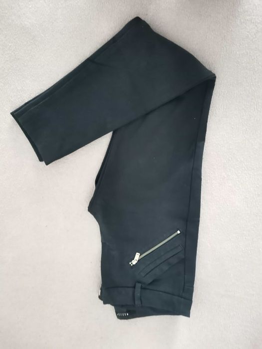 Pantaloni Mohito