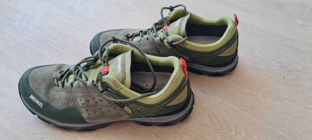 Дамски туристически обувки Meindl Variofix № 40