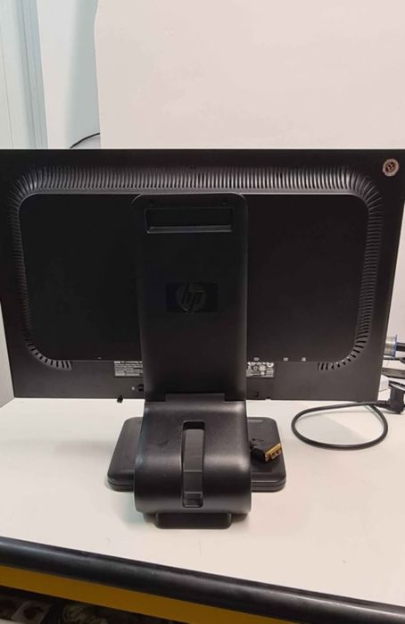 Монитор HP la2405wg