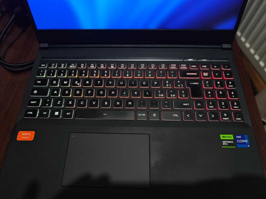 Laptop Gaming Extrem i9-13900HX | RTX 4080 (175W) | Racire Lichida