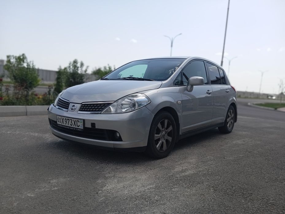 Nissan tida 1.6 2006 yil seriy maksimum 300$ li ishi bor narxi 5500$